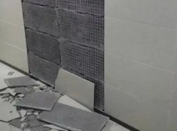 南部瓷砖空鼓维修公司分享下南部墙砖松动维修的知识